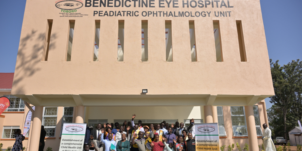 The Guest of Honor, Dr. Alex Wasomoka who represented the Minister of Health Dr. Jane Acheng, officially opening the pediatric unit, assisted by representatives from the Archdiocese of Tororo, The Lions Club, CBM and the Hospital Board of Governors